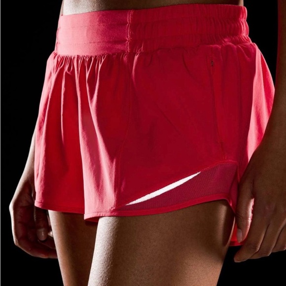 Lululemon Hotty Hot Low-Rise Lined Shorts 2.5” Glaze Pink Sz6 Rare Retired Color - Picture 6 of 9
